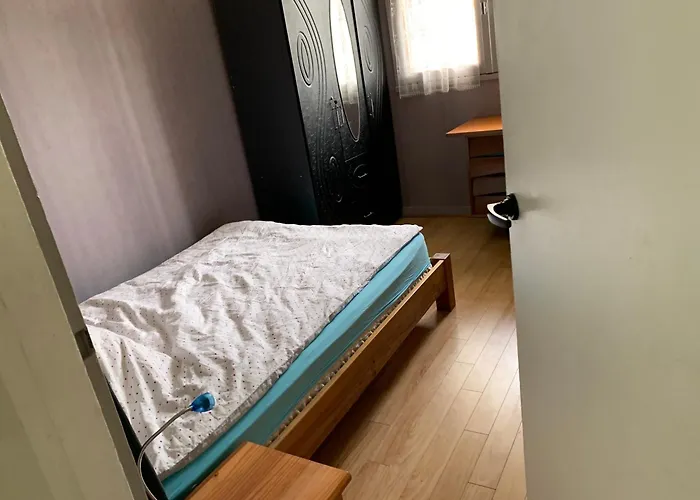 Un Appartement Proche De Paris