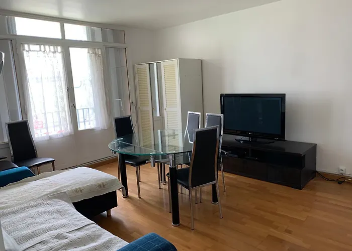 Un Appartement Proche De Paris
